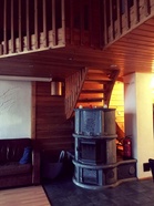 Takkaa ei tarvittu, sillä huvilassa oli tosi lämmin. Kuva: Karoliina Mäkelä